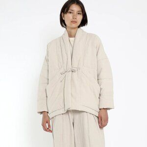 7115 by Szeki Signature Sumo Puffer - Oatmeal